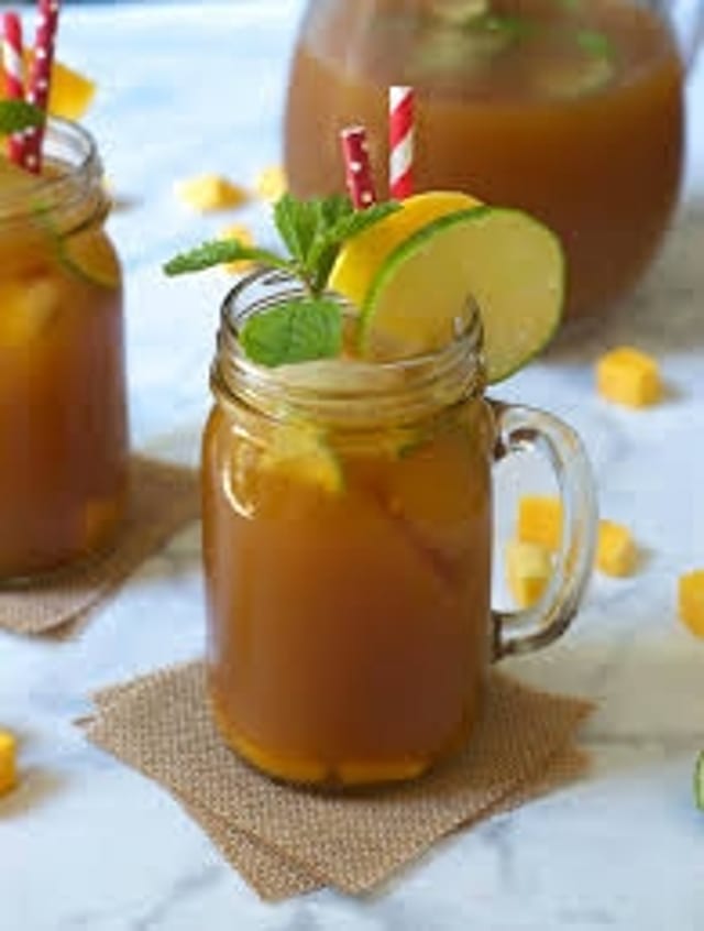 Mango Iced Tea Drink.